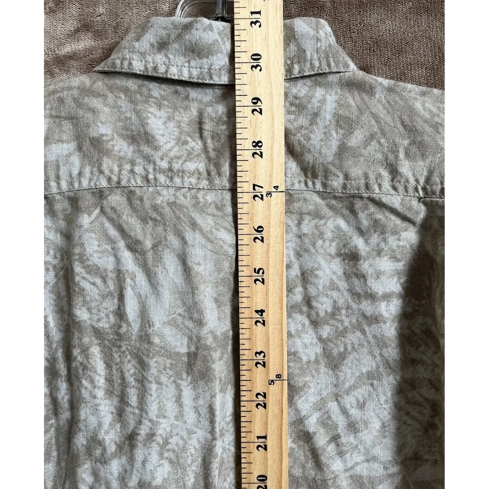 Eddie Bauer Short Slve Shirt Mens Large Beige Floral Relaxed Fit Casual Vacation